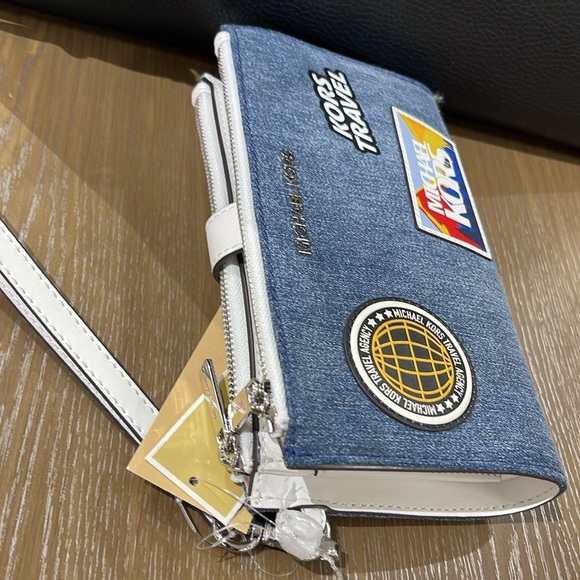 Michael Kors Jet Set Travel Large Embellished Denim Wristlet Wallet Phone Holder - Picture 4 of 16